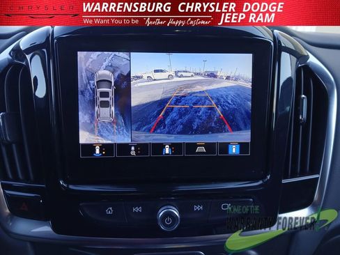 Used 2024 Chevrolet Traverse RS image 24