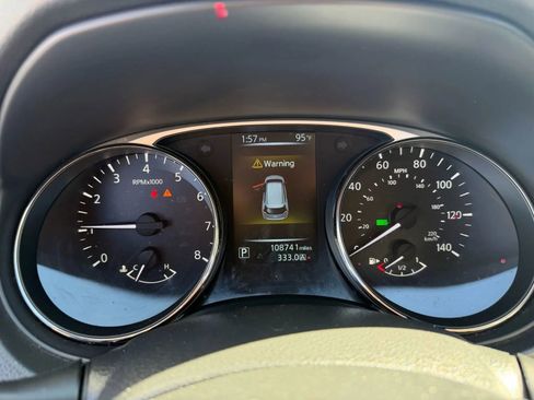 Used 2016 Nissan Rogue SV image 15