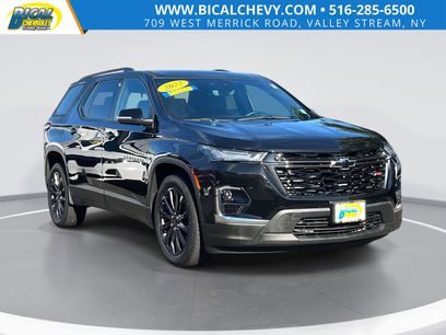 Used 2023 Chevrolet Traverse RS