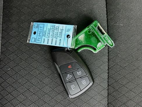 Used 2025 Chevrolet Silverado 2500 LT w/ Convenience Package image 34