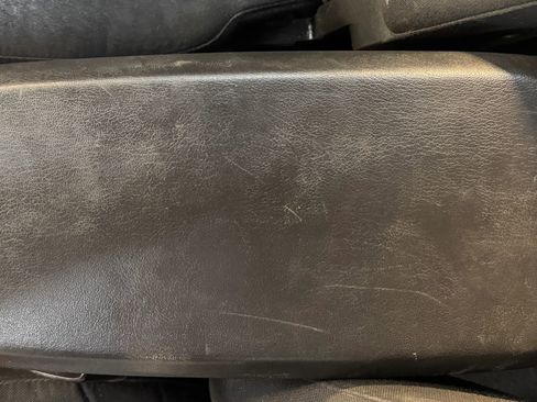 Used 2008 Pontiac Torrent 2WD image 21