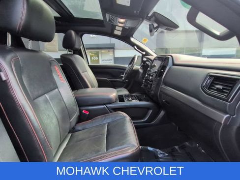 Used 2021 Nissan Titan PRO-4X w/ Pro-4x Convenience Package AWD/4WD image 29