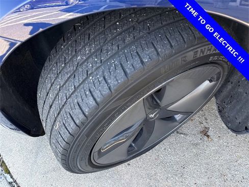 Used 2018 Tesla Model 3 Long Range image 26