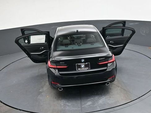 New 2026 BMW 330i xDrive Sedan w/ Convenience Package image 40
