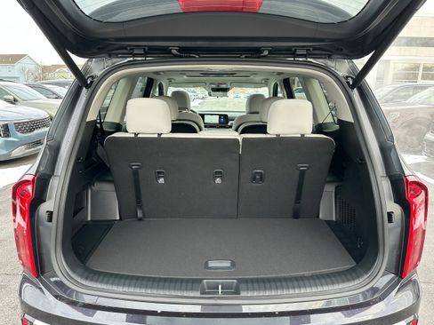 New 2025 Kia Telluride S image 11