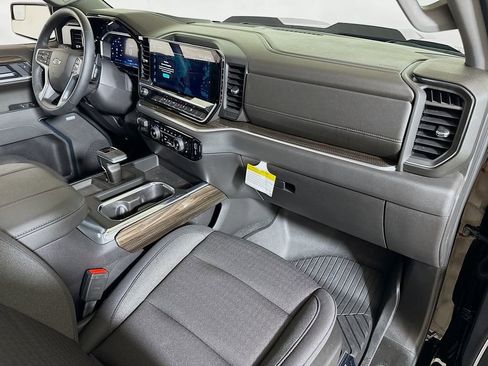 Certified 2026 Chevrolet Silverado 1500 LT Trail Boss w/ Convenience Package II AWD/4WD image 29