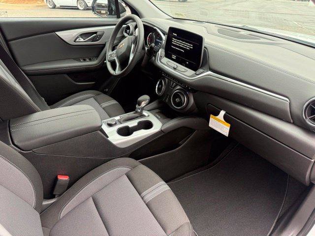 New 2026 Chevrolet Blazer LT w/ Convenience Package FWD image 4