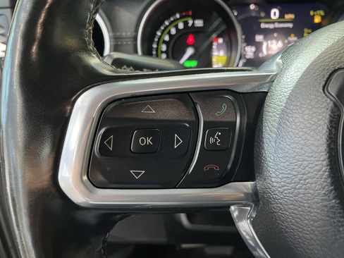 Used 2021 Jeep Wrangler Unlimited Sahara w/ Cold Weather Group image 19