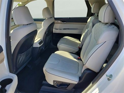 Used 2021 Hyundai Palisade Limited w/ Cargo Package image 6
