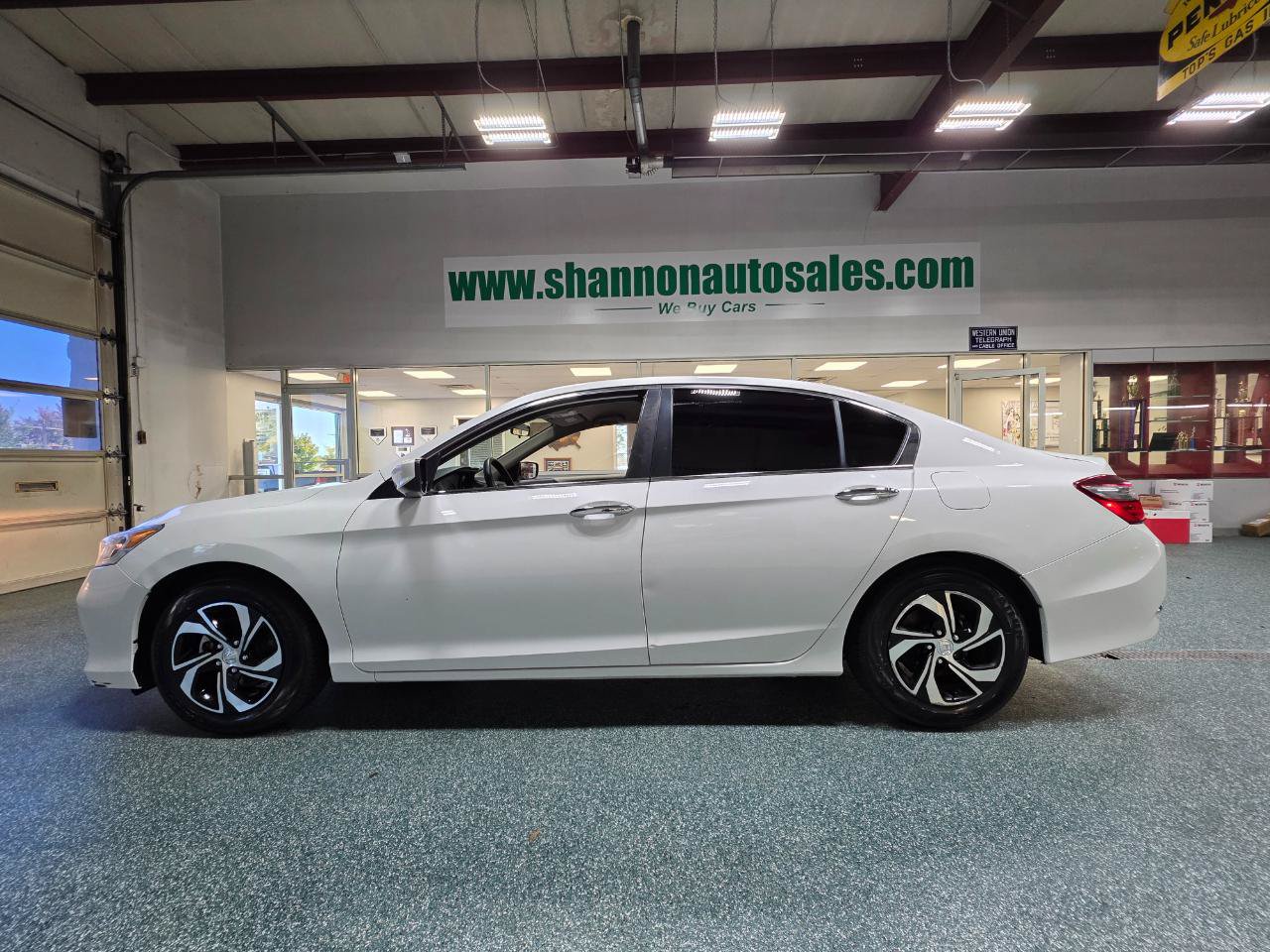 Used 2016 Honda Accord LX image 11