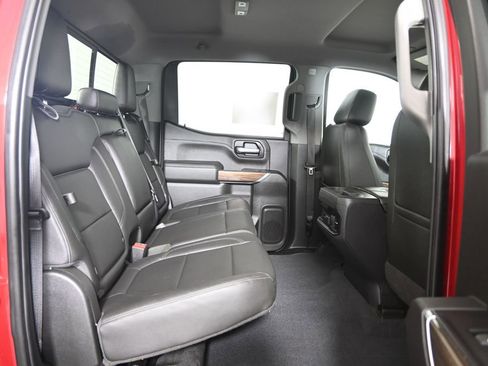 Used 2019 Chevrolet Silverado 1500 LT Trail Boss AWD/4WD image 16