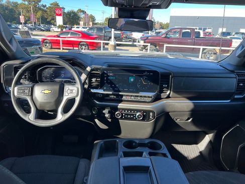 Certified 2024 Chevrolet Silverado 2500 LT image 12