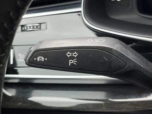 Used 2019 Audi Q8 Prestige AWD/4WD image 44