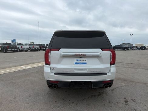 Used 2021 GMC Yukon XL Denali image 4