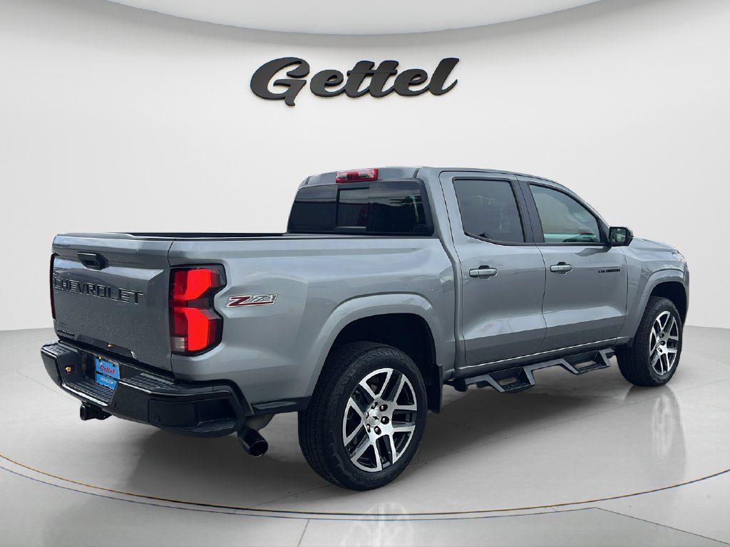 Used 2023 Chevrolet Colorado Z71 w/ Z71 Convenience Package 2 AWD/4WD image 5