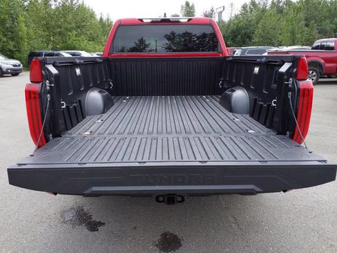 Used 2022 Toyota Tundra SR5 w/ SR5 Premium Package AWD/4WD image 22