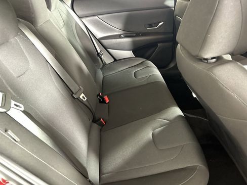 Used 2024 Hyundai Elantra SE image 24