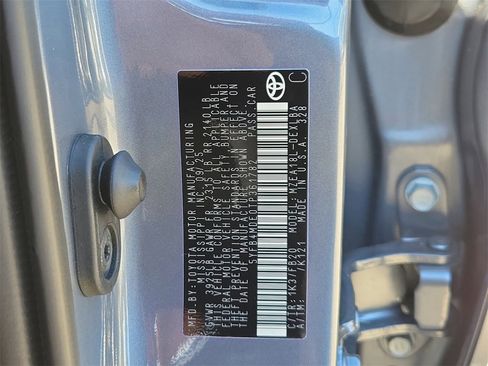 Used 2026 Toyota Corolla LE image 31