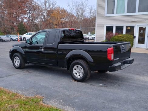 Used 2017 Nissan Frontier S image 3