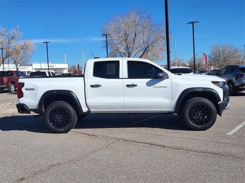 Certified 2025 Chevrolet Colorado Trail Boss image 2