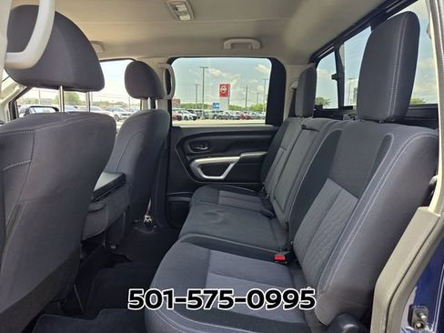 Used 2023 Nissan Titan SV RWD image 10