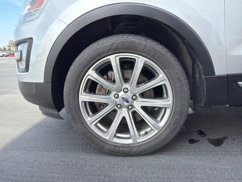Used 2017 Ford Explorer Limited AWD/4WD image 12