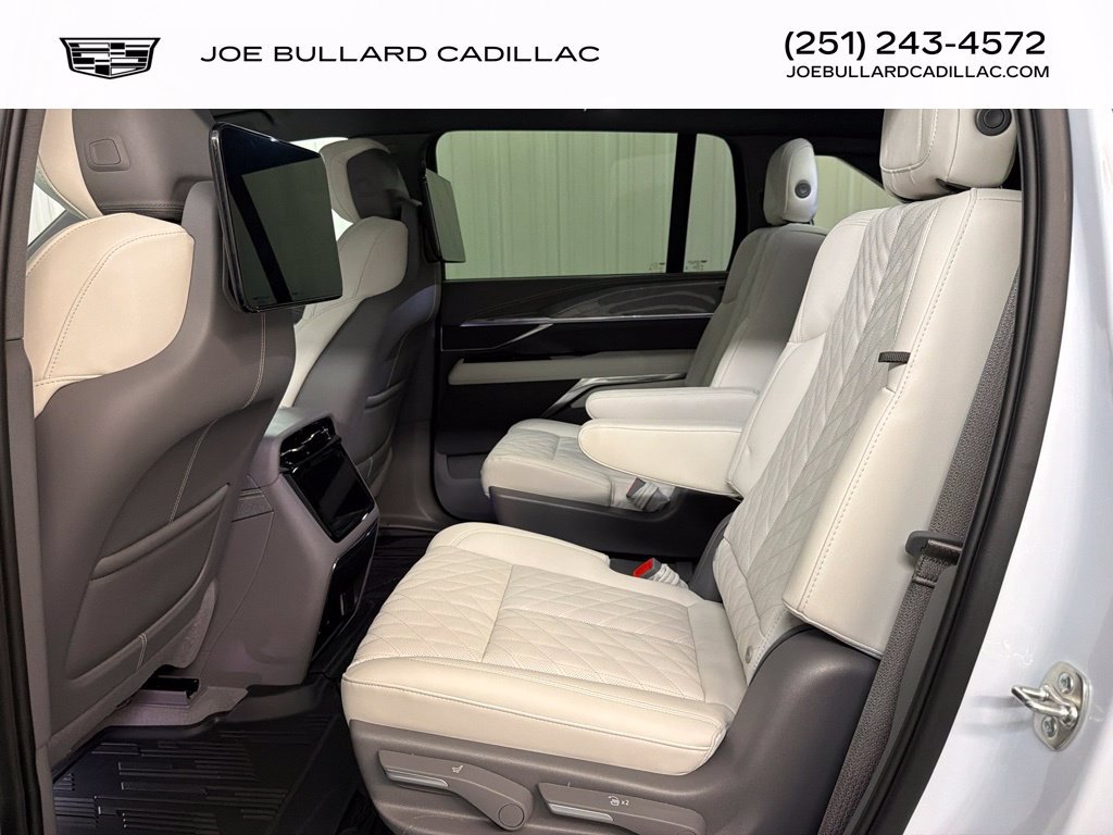 New 2026 Cadillac Escalade IQ Luxury 1 w/ LPO, Floor Liner Package AWD/4WD image 20