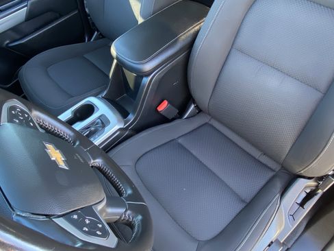 Used 2020 Chevrolet Colorado LT w/ Safety Package image 28