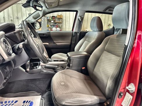 Used 2021 Toyota Tacoma SR5 image 12