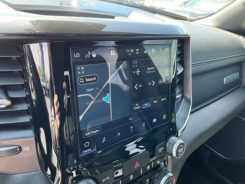 Used 2022 RAM 1500 Laramie AWD/4WD image 21