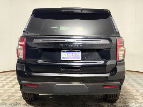 Used 2021 Chevrolet Tahoe Z71 w/ Luxury Package AWD/4WD image 5