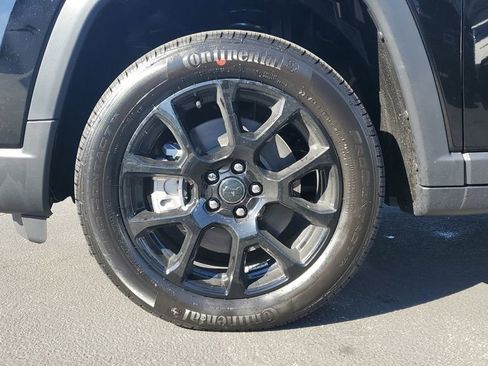 New 2026 Jeep Compass Latitude image 7