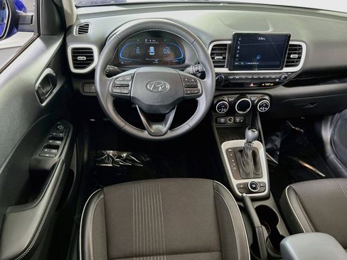Used 2023 Hyundai Venue Limited w/ Cargo Package FWD image 21