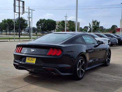 Used 2018 Ford Mustang Coupe RWD image 2