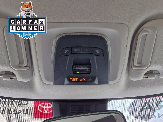 Used 2025 Toyota Corolla LE w/ Convenience Package FWD image 28