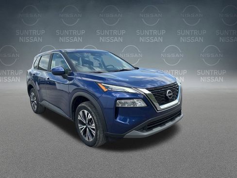 Used 2023 Nissan Rogue SV FWD image 40