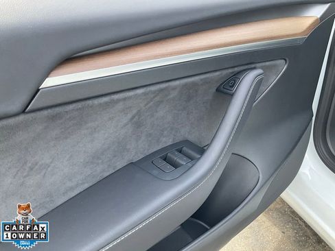 Used 2023 Tesla Model 3 Standard Range RWD image 24
