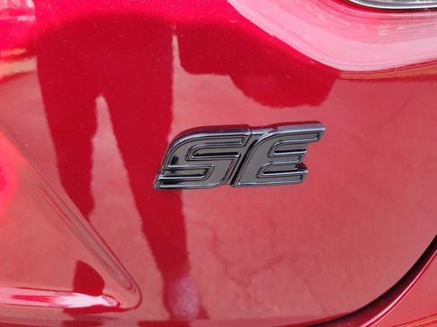 Used 2026 Toyota Corolla SE image 5