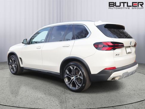Certified 2024 BMW X5 xDrive40i w/ Premium Package image 5
