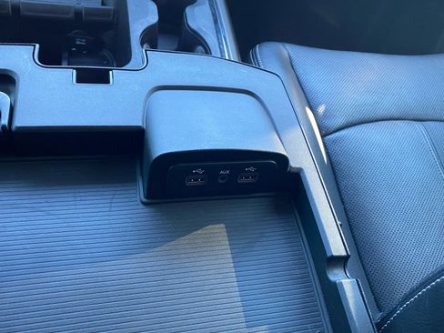 Used 2018 RAM 2500 Laramie w/ Sport Appearance Group image 21