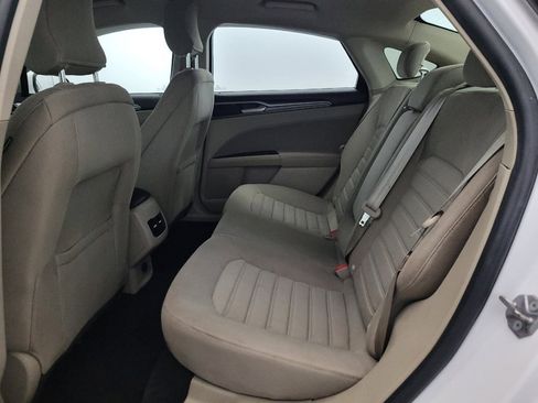 Used 2019 Ford Fusion SE FWD image 18