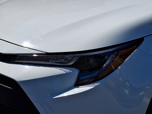 Certified 2023 Toyota Corolla LE w/ LE Convenience Package FWD image 9