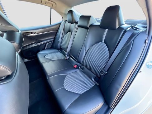Used 2024 Toyota Camry SE image 22