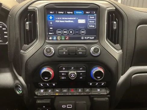 Used 2020 GMC Sierra 3500 Denali w/ Denali Ultimate Package image 17