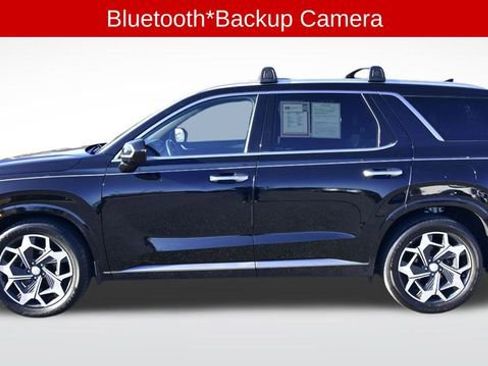 Used 2022 Hyundai Palisade Calligraphy w/ Winter Package image 2