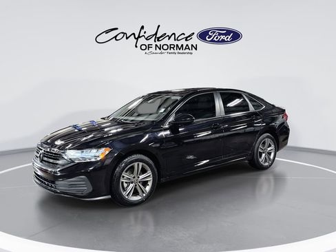 Used 2023 Volkswagen Jetta SE FWD image 4