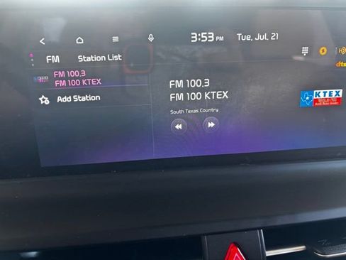 Used 2024 Kia Seltos EX FWD image 11