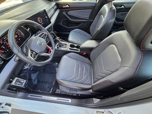 Used 2025 Volkswagen Jetta GLI Autobahn FWD image 23