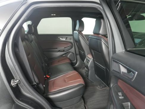 Used 2020 Ford Edge Titanium w/ Equipment Group 301A AWD/4WD image 31