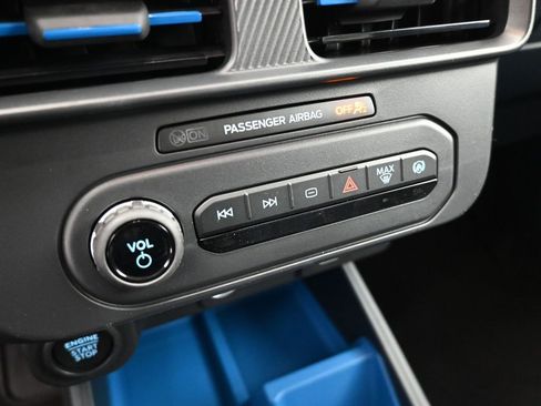 New 2026 Ford Maverick XLT image 15